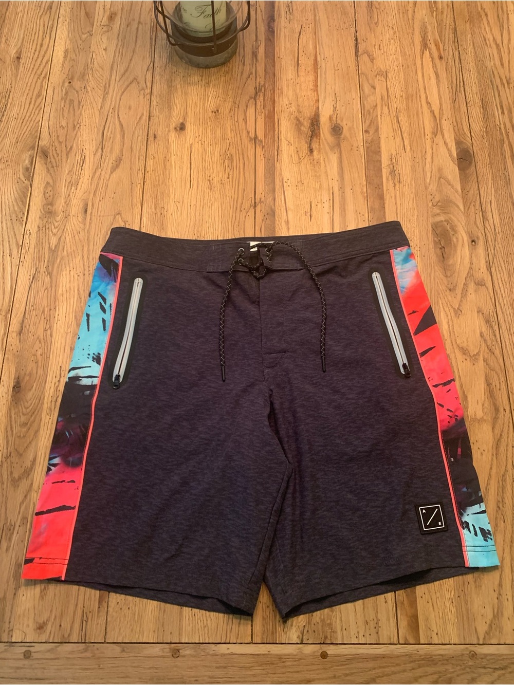 Men's American Eagle Board Shorts Size Large